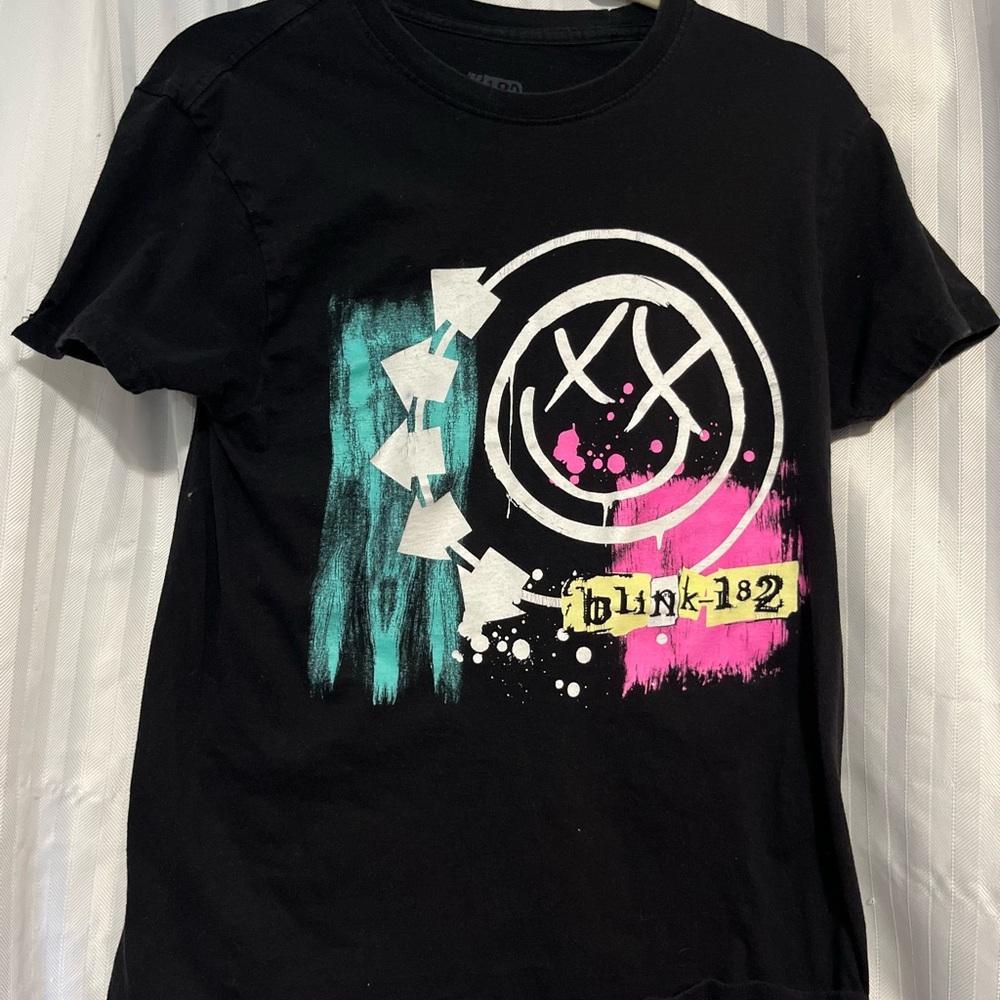 Women’s Black Graphic T-Shirt